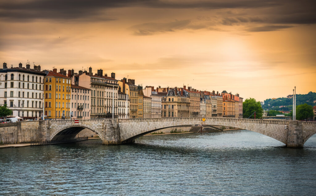 Lione